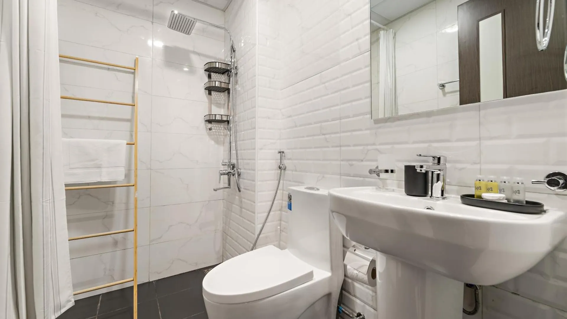 Apartment Stylish Apt With A Gym, Pool, Bbq Area, Badminton Court Dubai