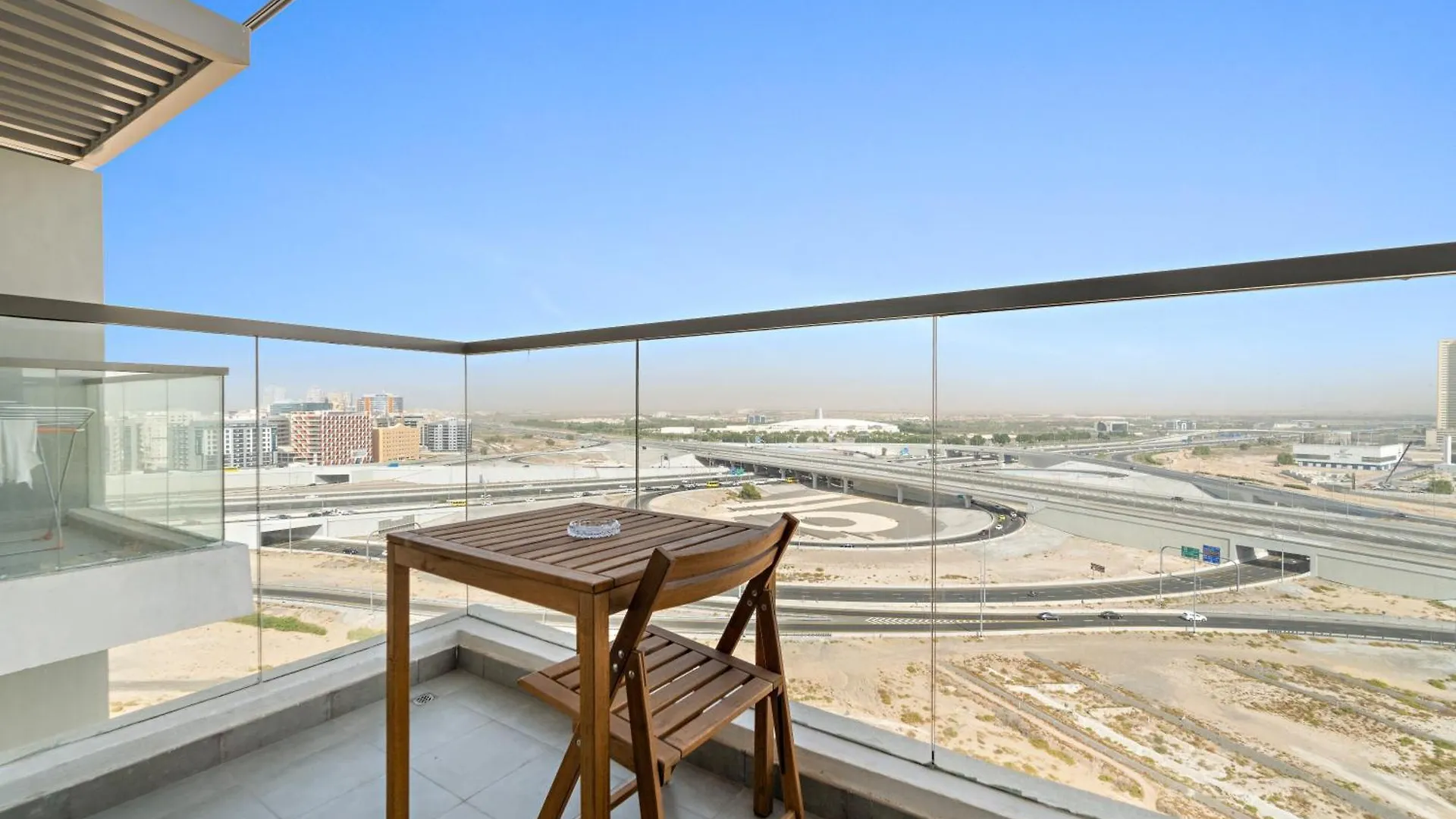Stylish Apt With A Gym, Pool, Bbq Area, Badminton Court Dubai United Arab Emirates
